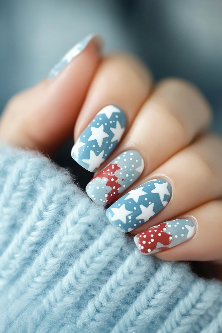 7. Sparkling Stars (July 4Th Nail Design Ideas) - July 4Th Nail Design Ideas
